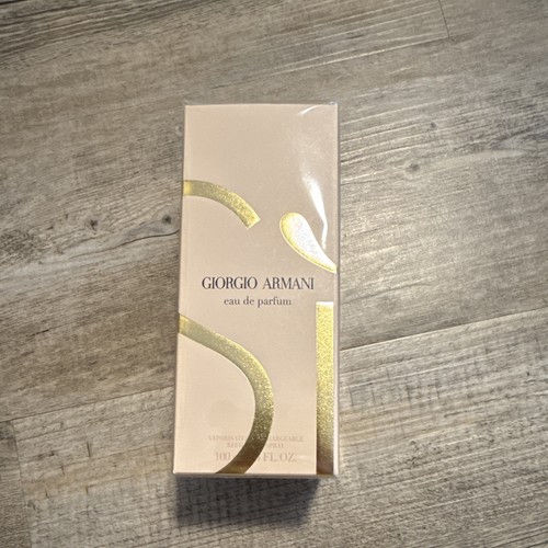 Giorgio armani eau de - si,