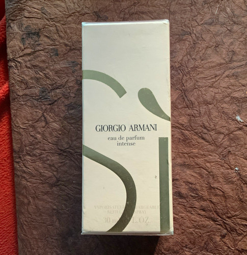 Giorgio armani sì - sì, eau